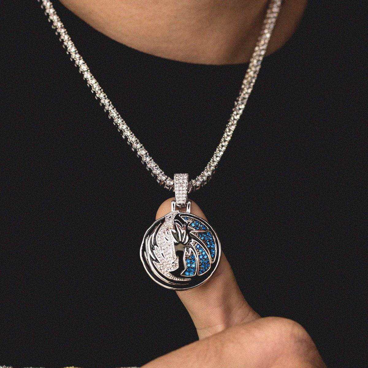 Dallas Mavericks Official NBA Logo Pendant