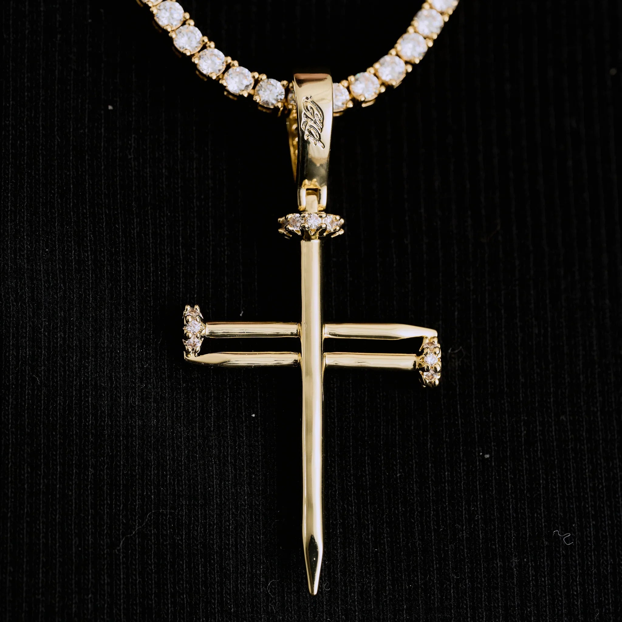 Nail Cross Pendant in Yellow Gold