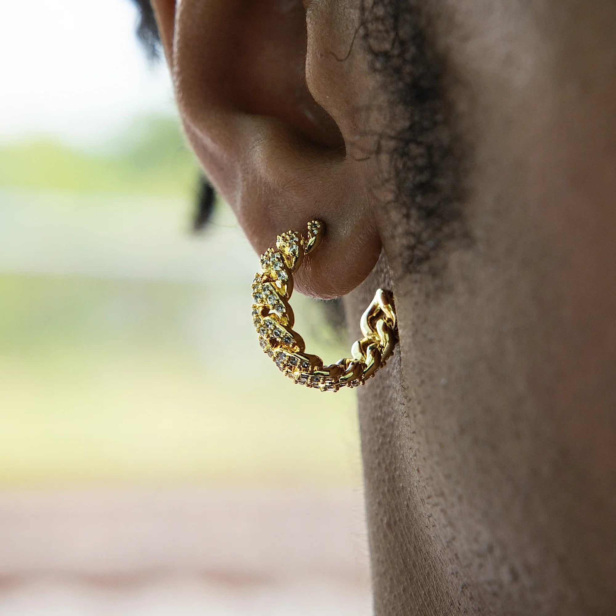 Huggie Diamond Prong Hoop Earrings in Yellow Gold