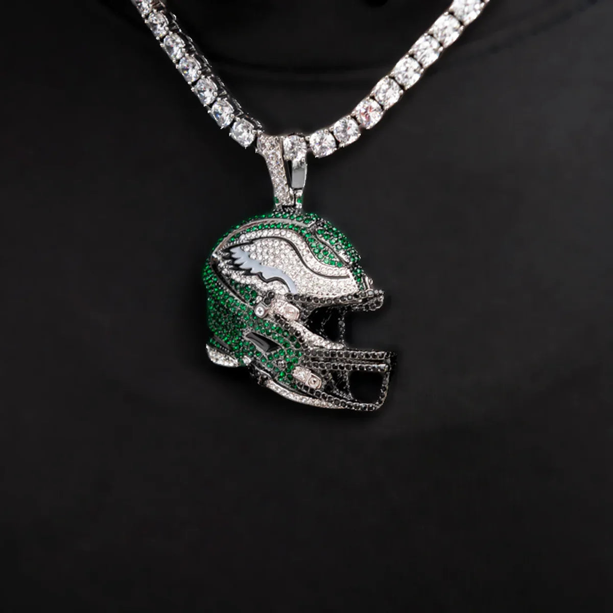 2025 Philadelphia Eagles Team Helmet Pendant - White Gold