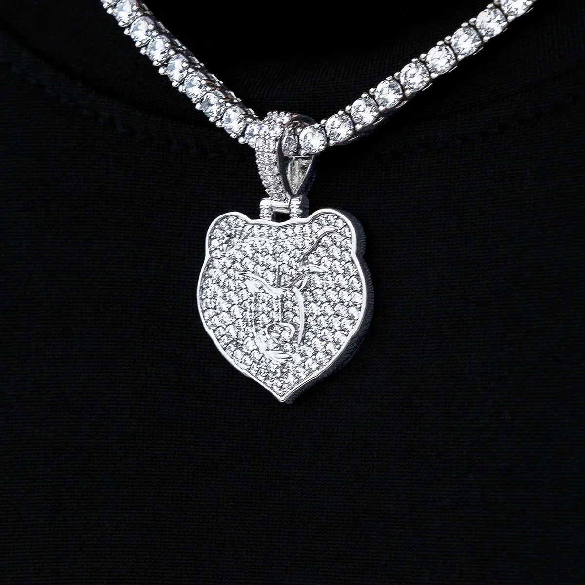 Memphis Grizzlies Official NBA Micro Logo Pendant in White Gold