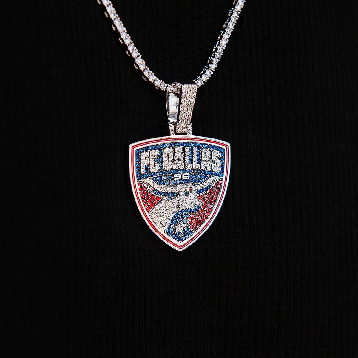 FC Dallas Official MLS Logo Pendant in White Gold