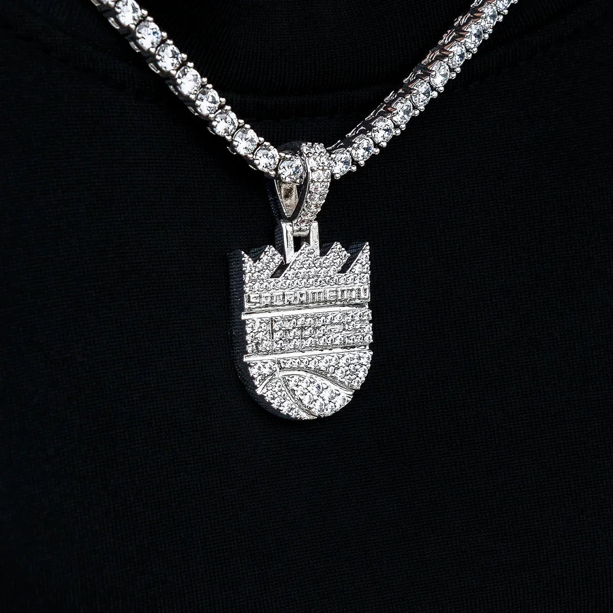 Sacramento Kings Official NBA Micro Logo Pendant in White Gold