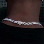 Diamond Prong Rounded Cross Chain