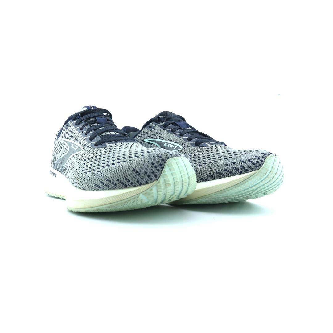LEVITATE 5
