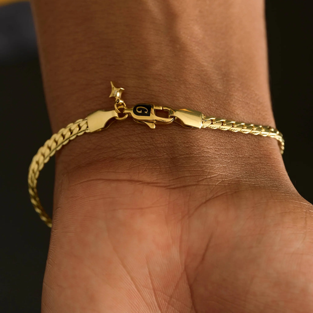 Curb Chain Bracelet in Yellow Gold - 4mm