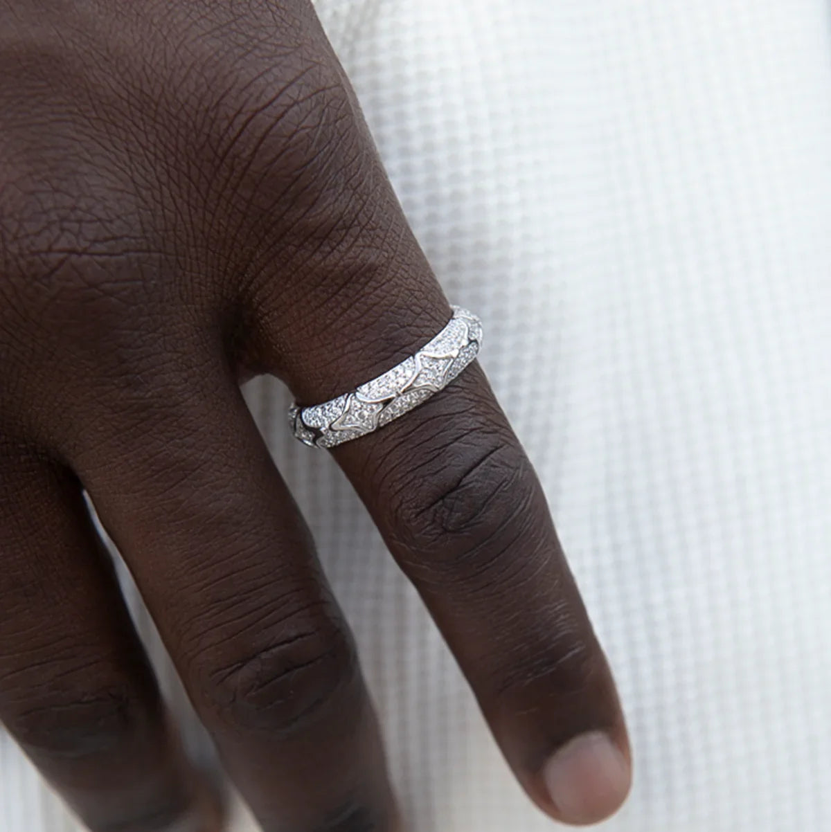 GLD Bezel Star Ring in White Gold Vermeil
