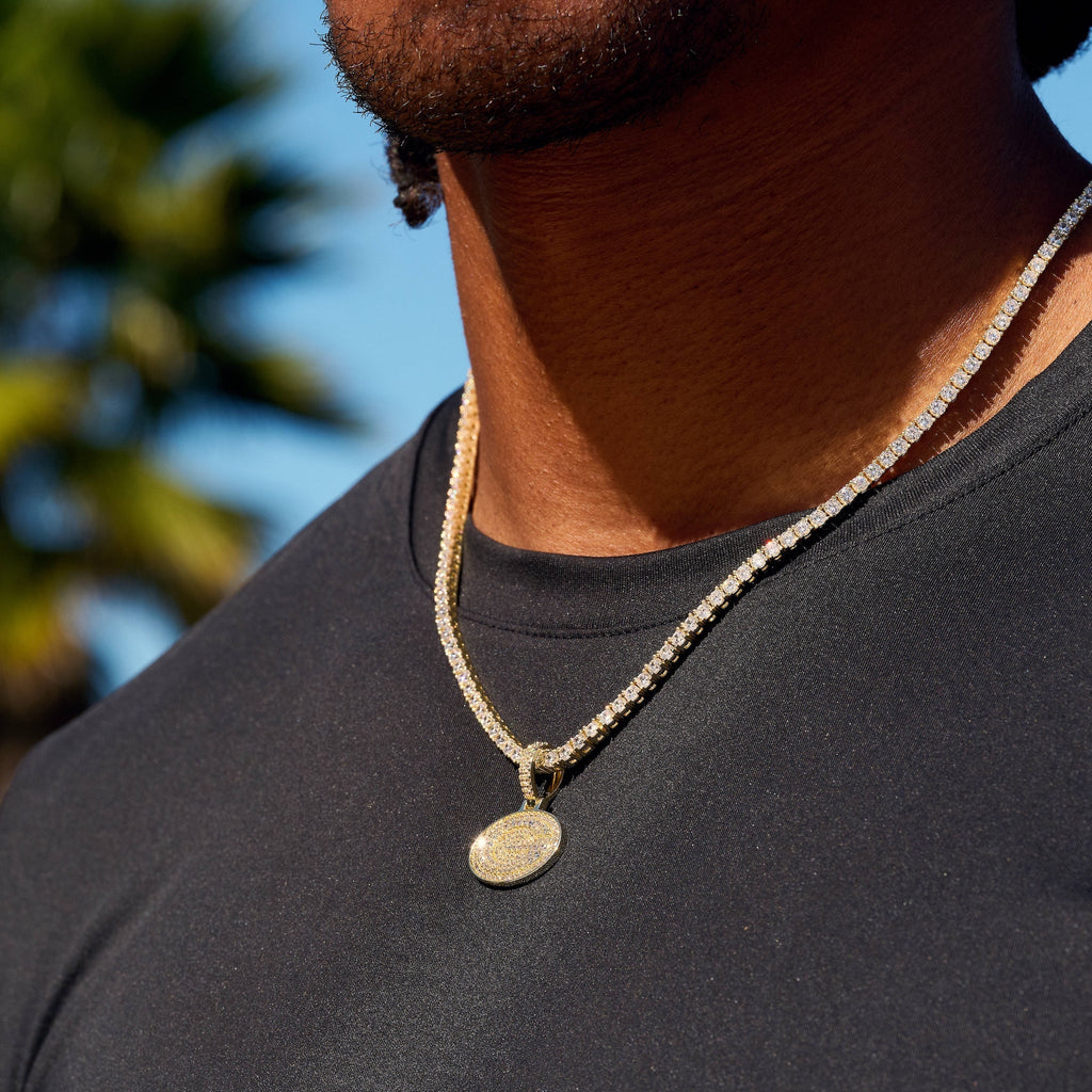 Green Bay Packers Official NFL Micro Logo Pendant in Yellow Gold