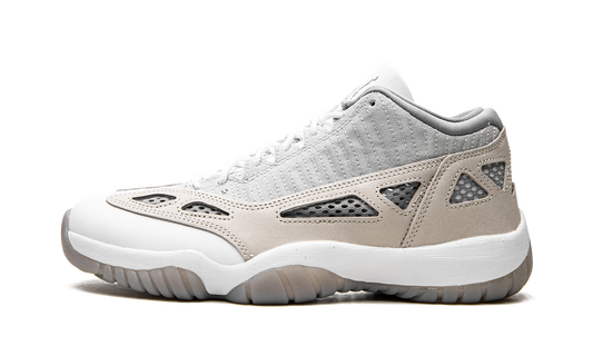 11 Retro Low IE "'Light Orewood Brown'" 919712 102
