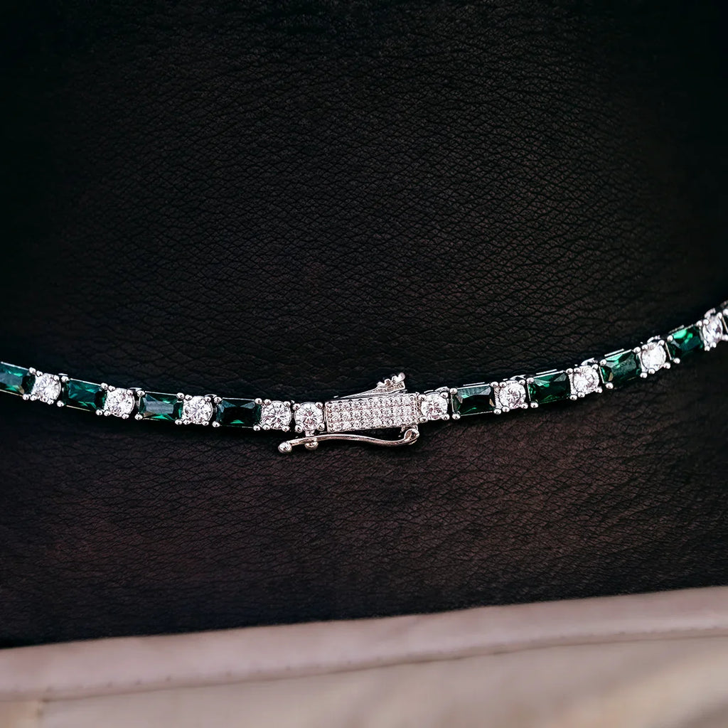 Emerald Baguette Tennis Chain in White Gold - 4mm