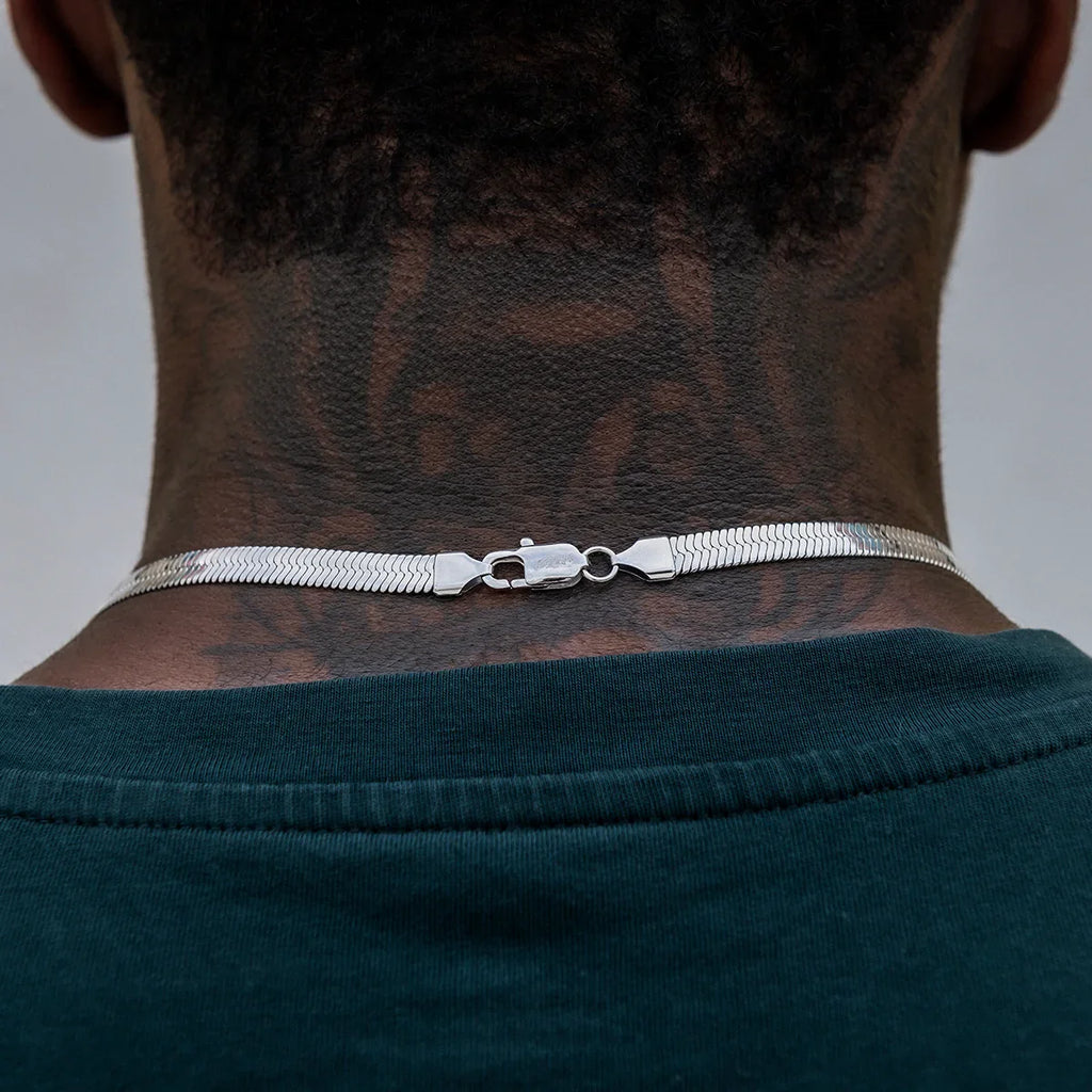 Herringbone Chain in White Gold- 6mm