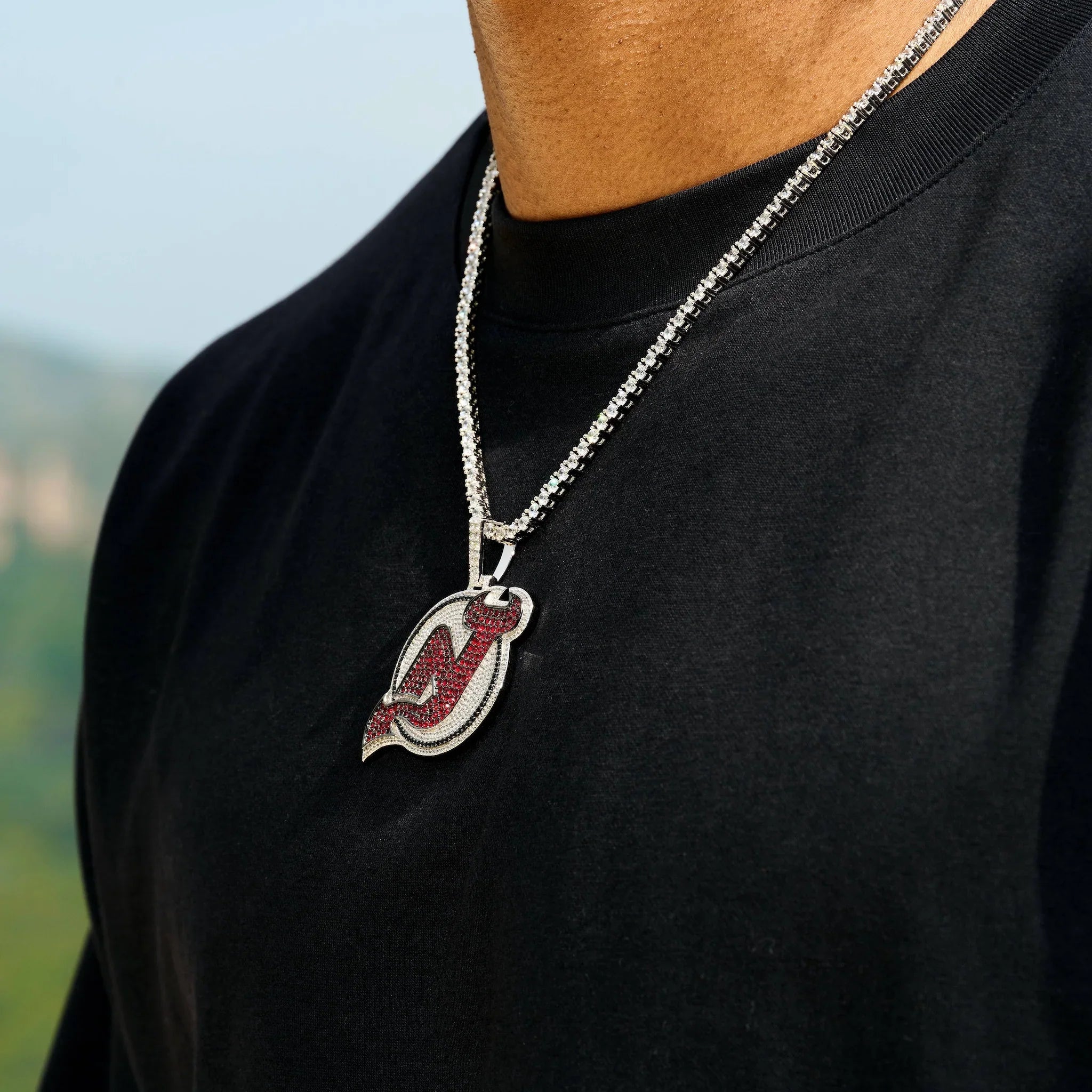 New Jersey Devils Official NHL Logo Pendant in White Gold