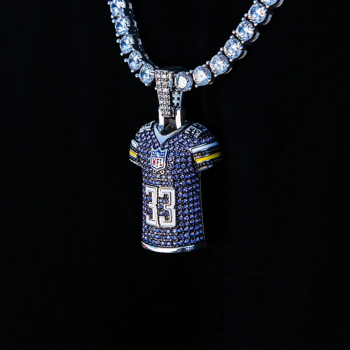Aaron Jones Minnesota Vikings Purple #33 Jersey Pendant - White Gold