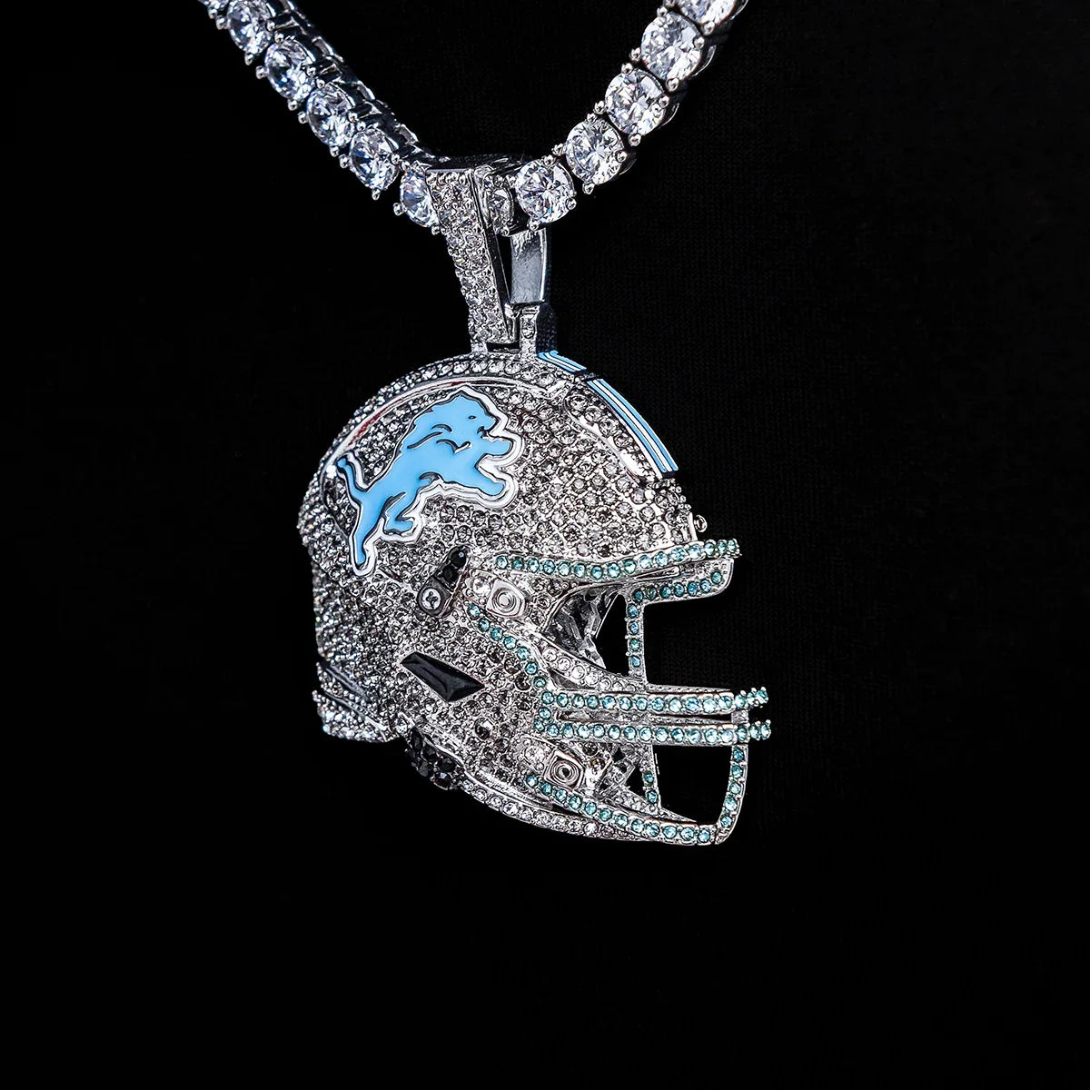 2025 Detroit Lions Team Helmet Pendant - White Gold