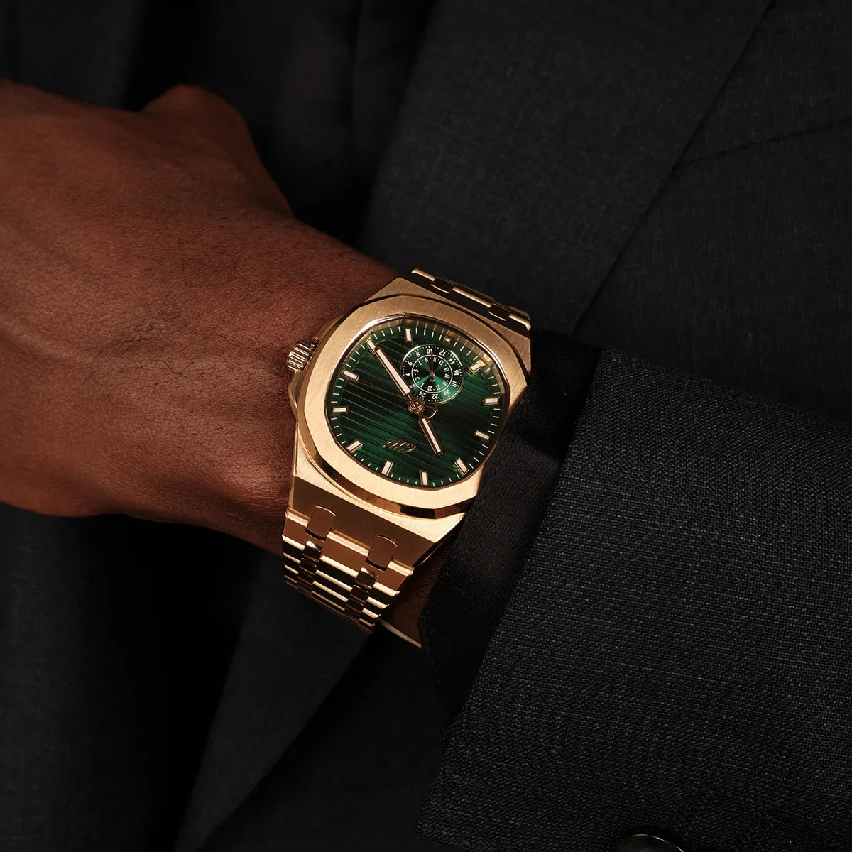 39MM Visionary Plain Case & Green Dial Watch - Yellow Gold
