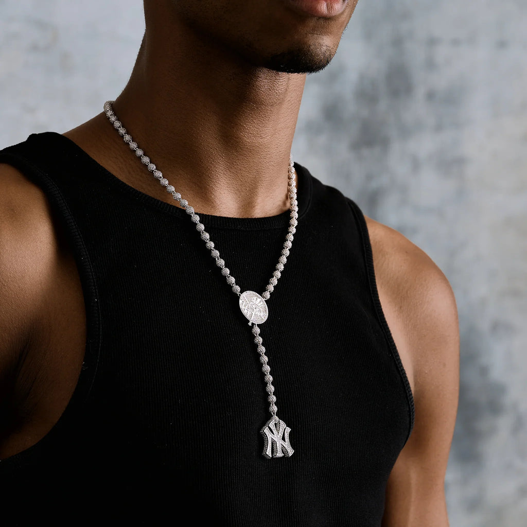 New York Yankees Official MLB Lariat in White Gold