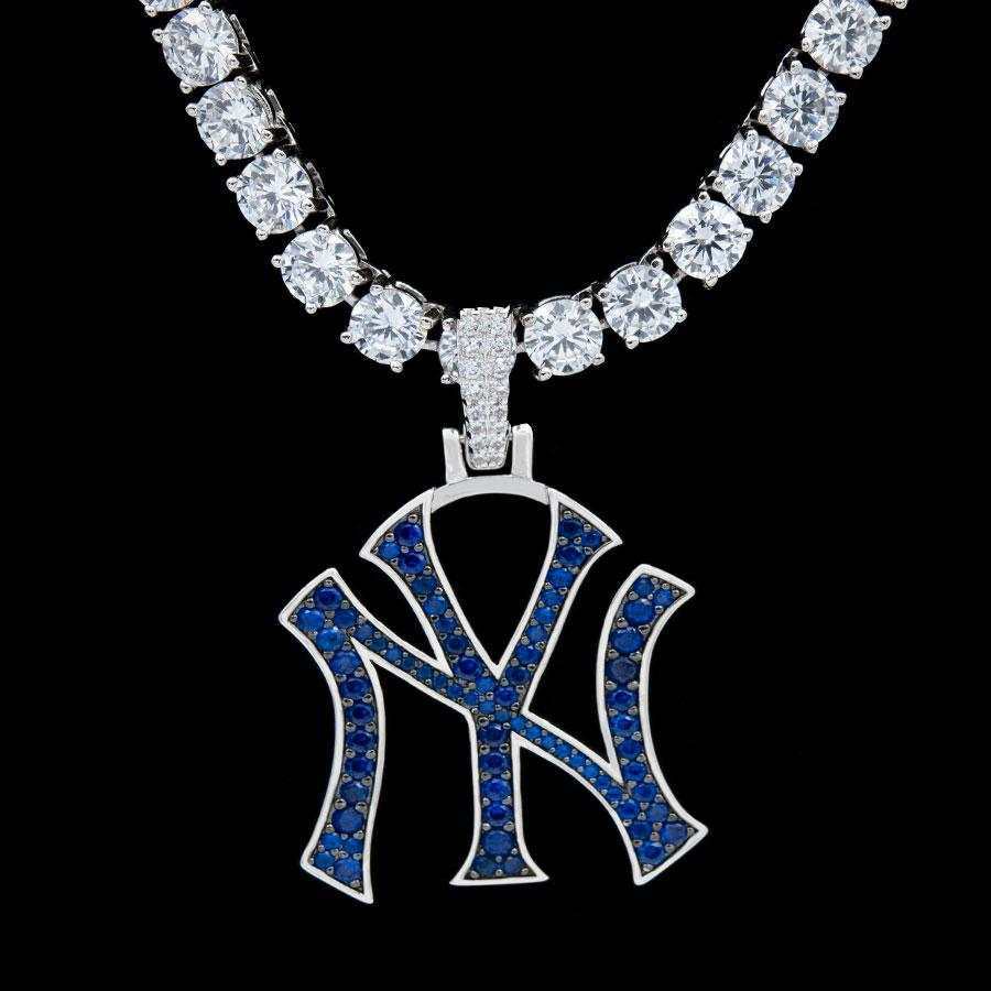 New York Yankees Official MLB Logo Pendant in White Gold