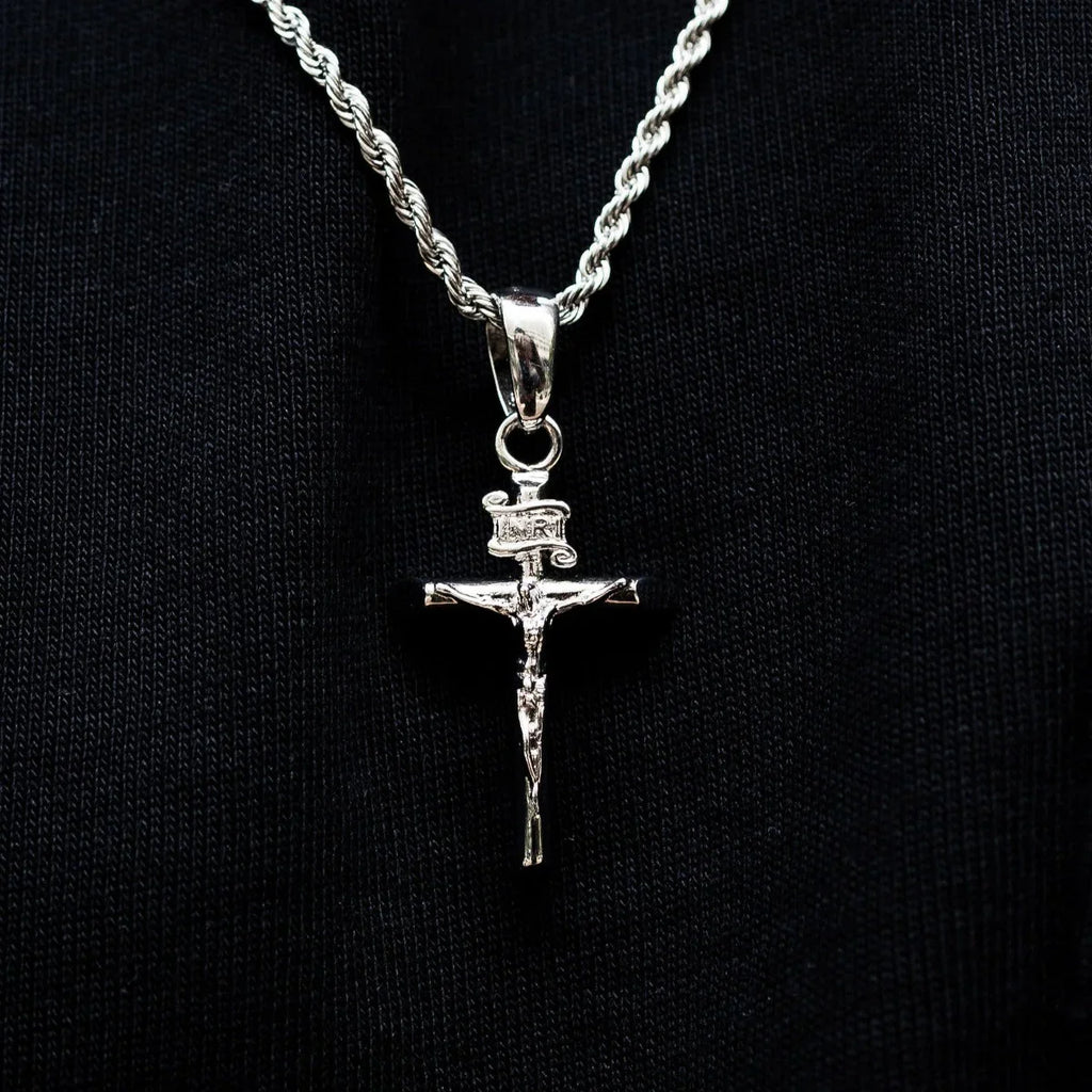 Crucifix Pendant + 2MM Rope Chain Bundle in White Gold