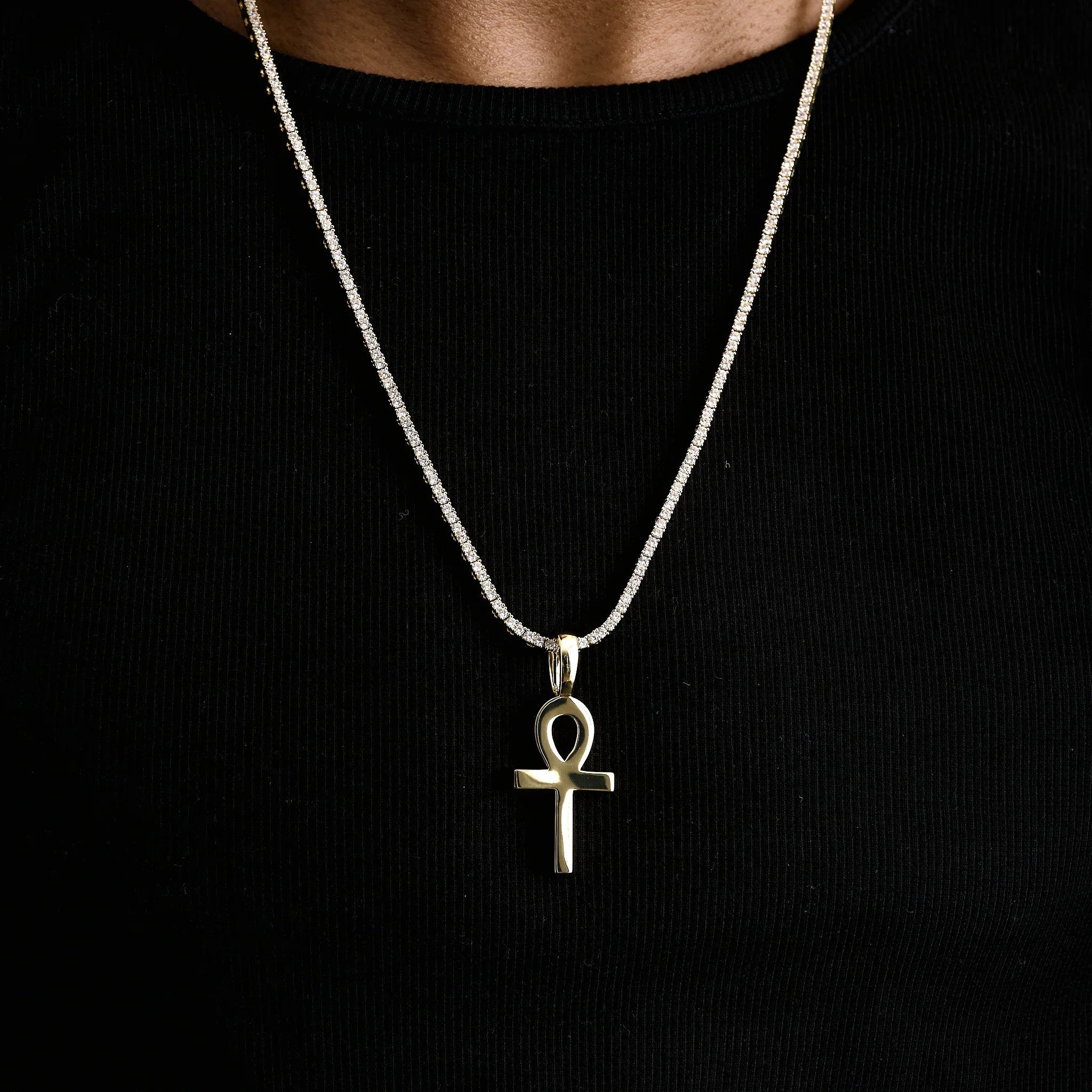 Simple Ankh Pendant in Yellow Gold