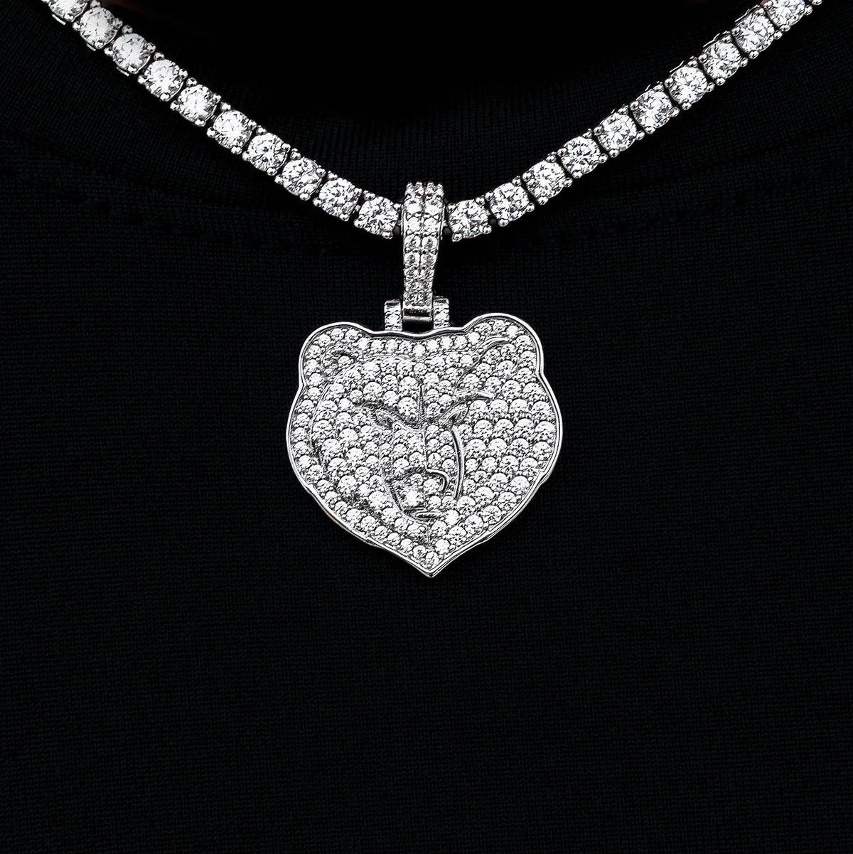 Memphis Grizzlies Official NBA Micro Logo Pendant in White Gold