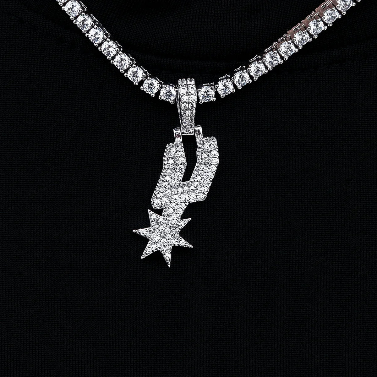 San Antonio Spurs Official NBA Micro Logo Pendant in White Gold
