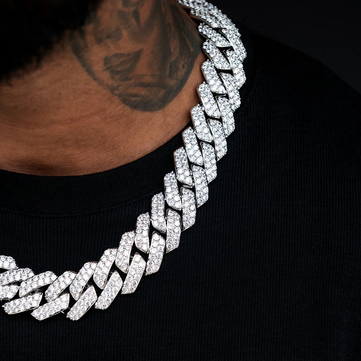 Diamond Prong Link Chain in White Gold - 25mm