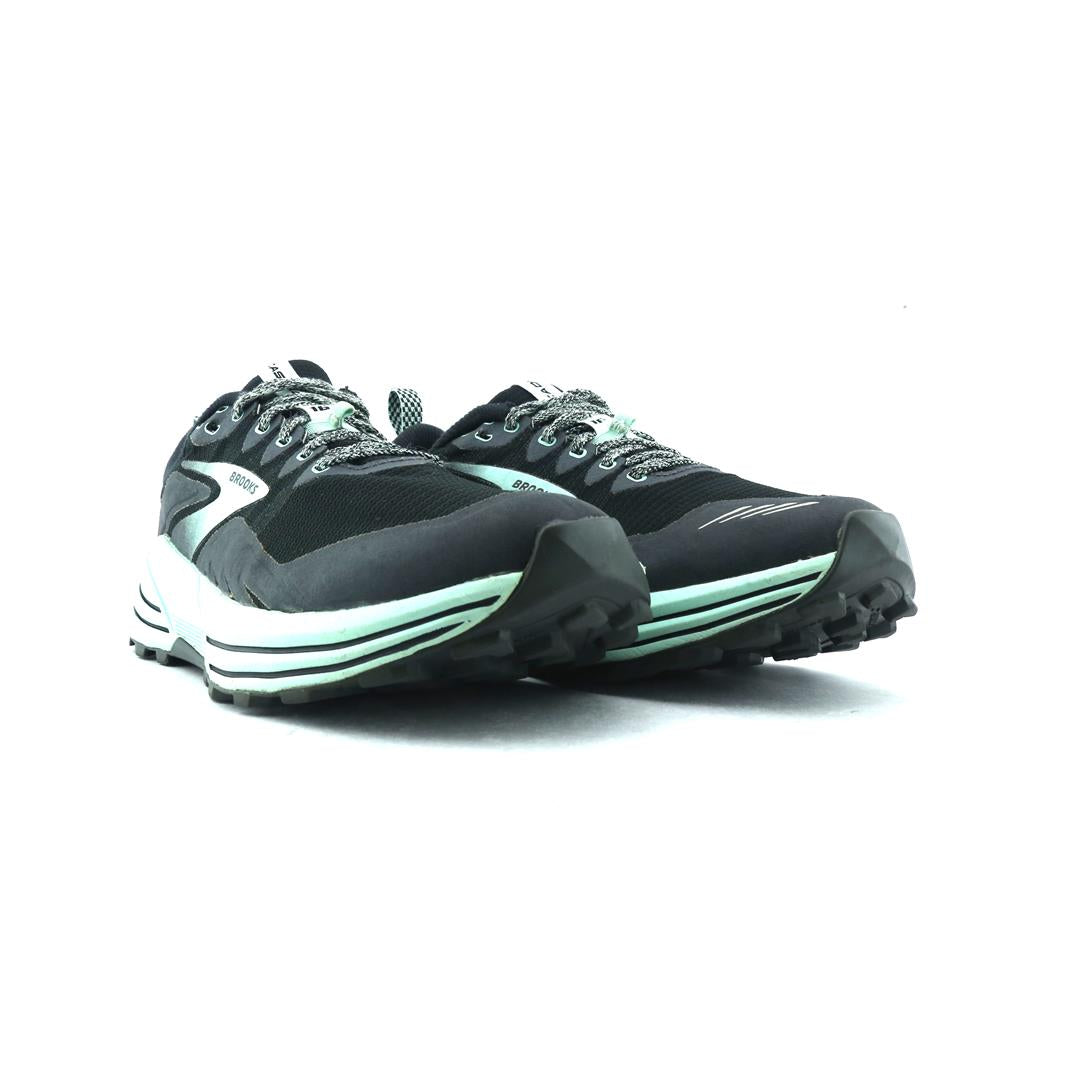 CASCADIA 16