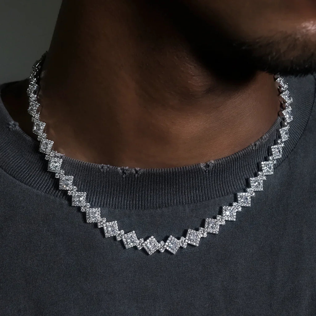 Cloister Link Chain in White Gold - 10mm