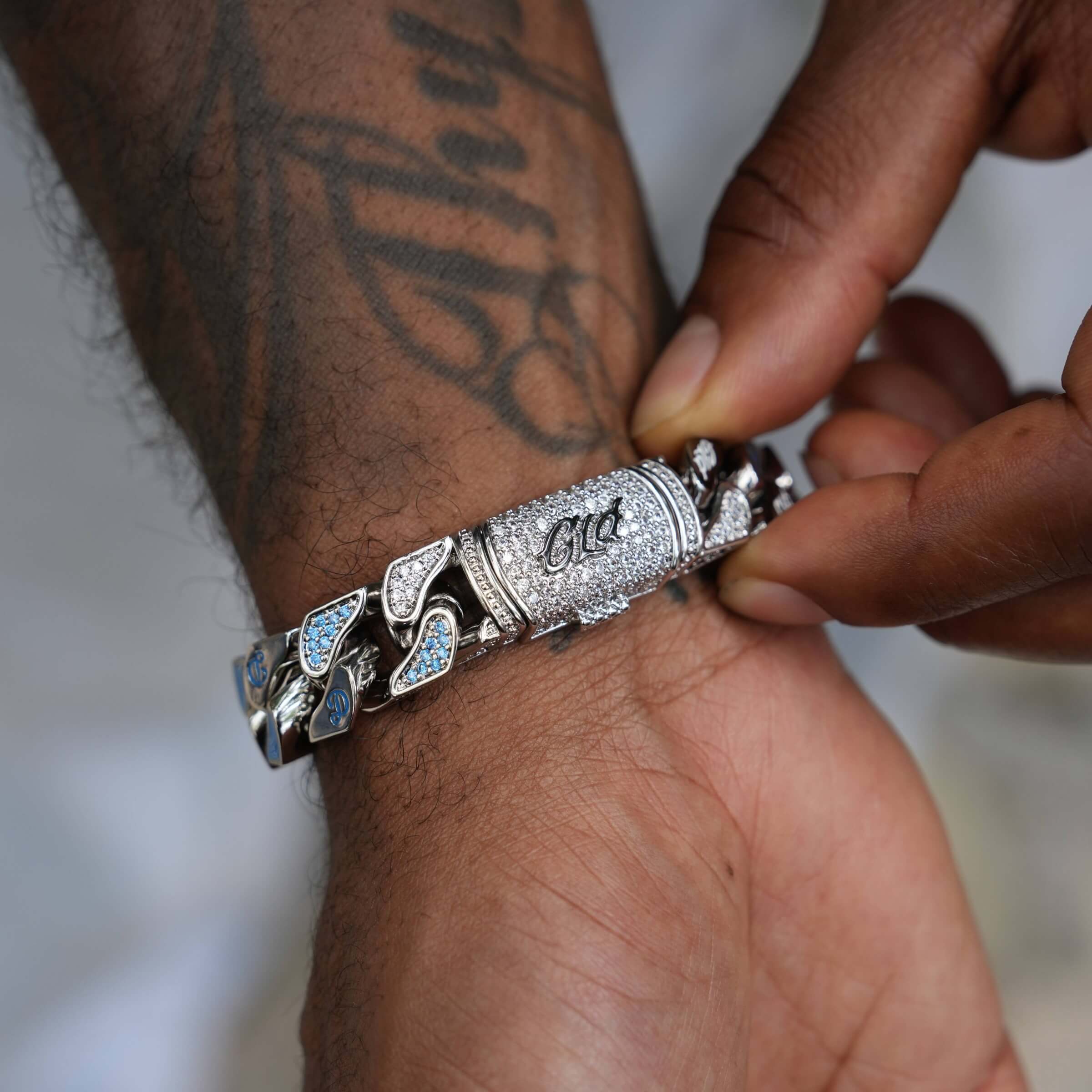 LA Dodgers Official MLB Stealth Cuban Bracelet in White Gold