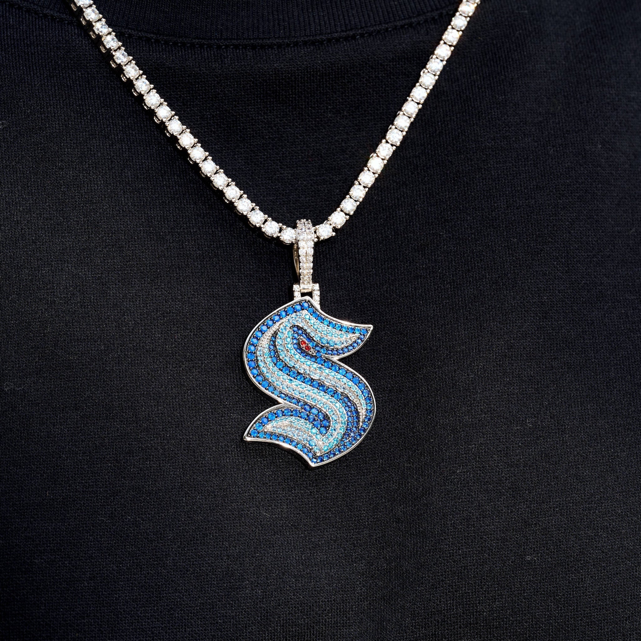 Seattle Kraken Official NHL Logo Pendant in White Gold