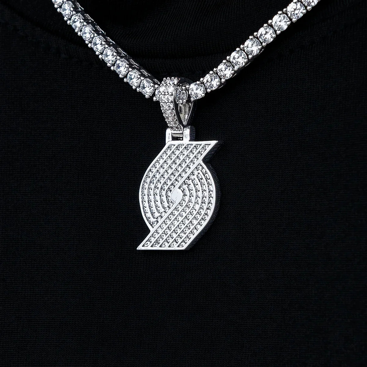 Portland Trail Blazers Official NBA Micro Logo Pendant in White Gold