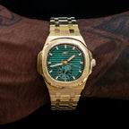 39MM Visionary Plain Case & Green Dial Watch - Yellow Gold