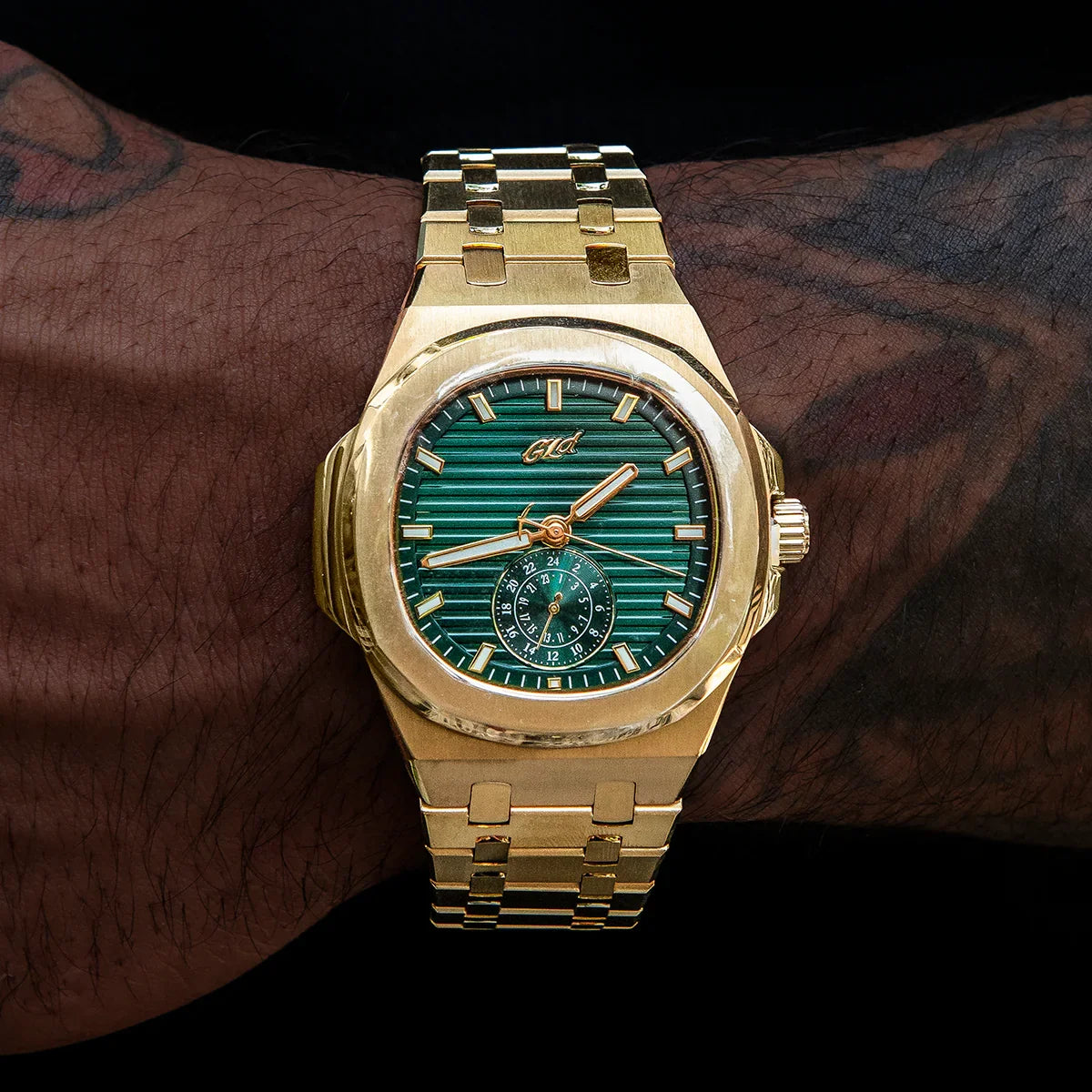 39MM Visionary Plain Case & Green Dial Watch - Yellow Gold