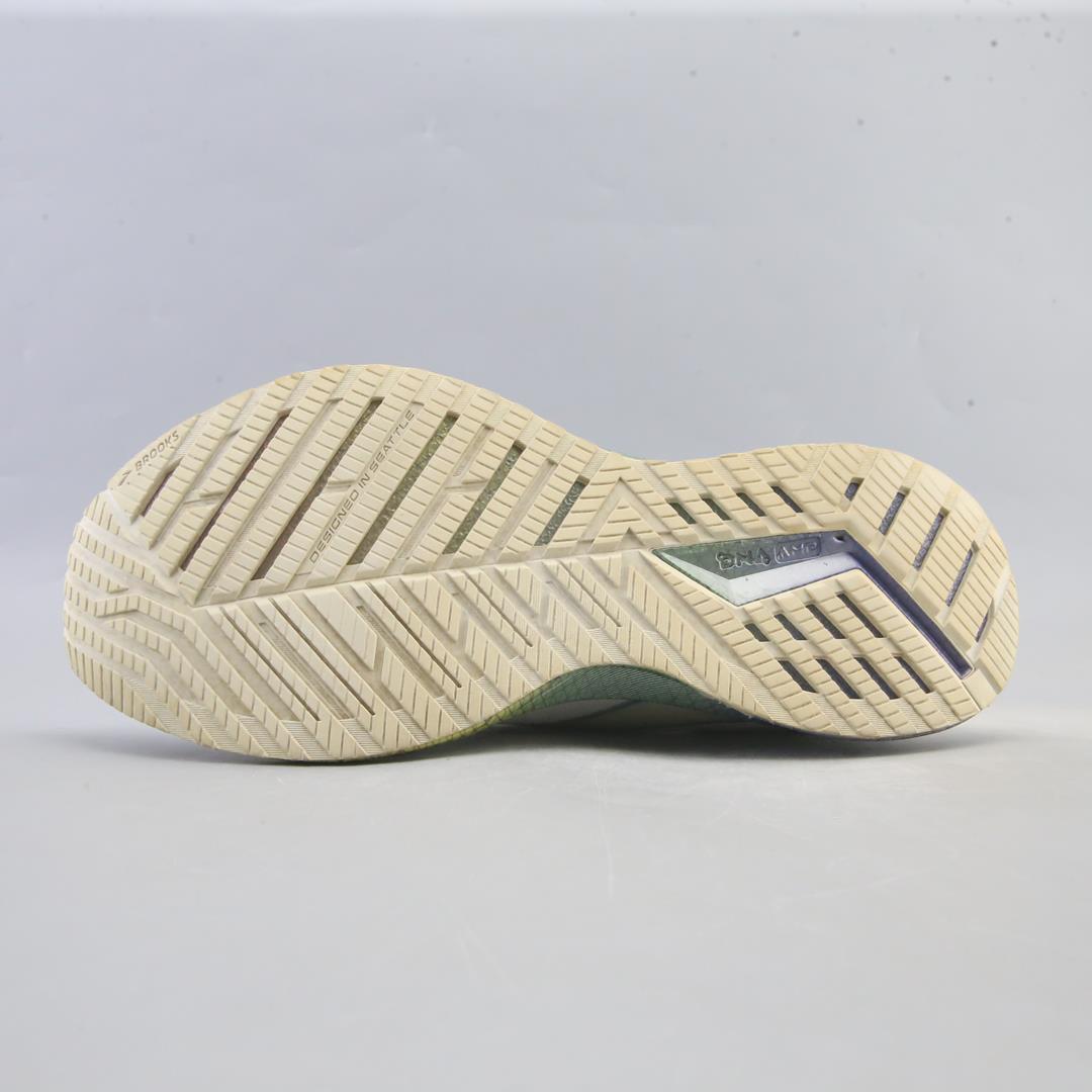 LEVITATE 5