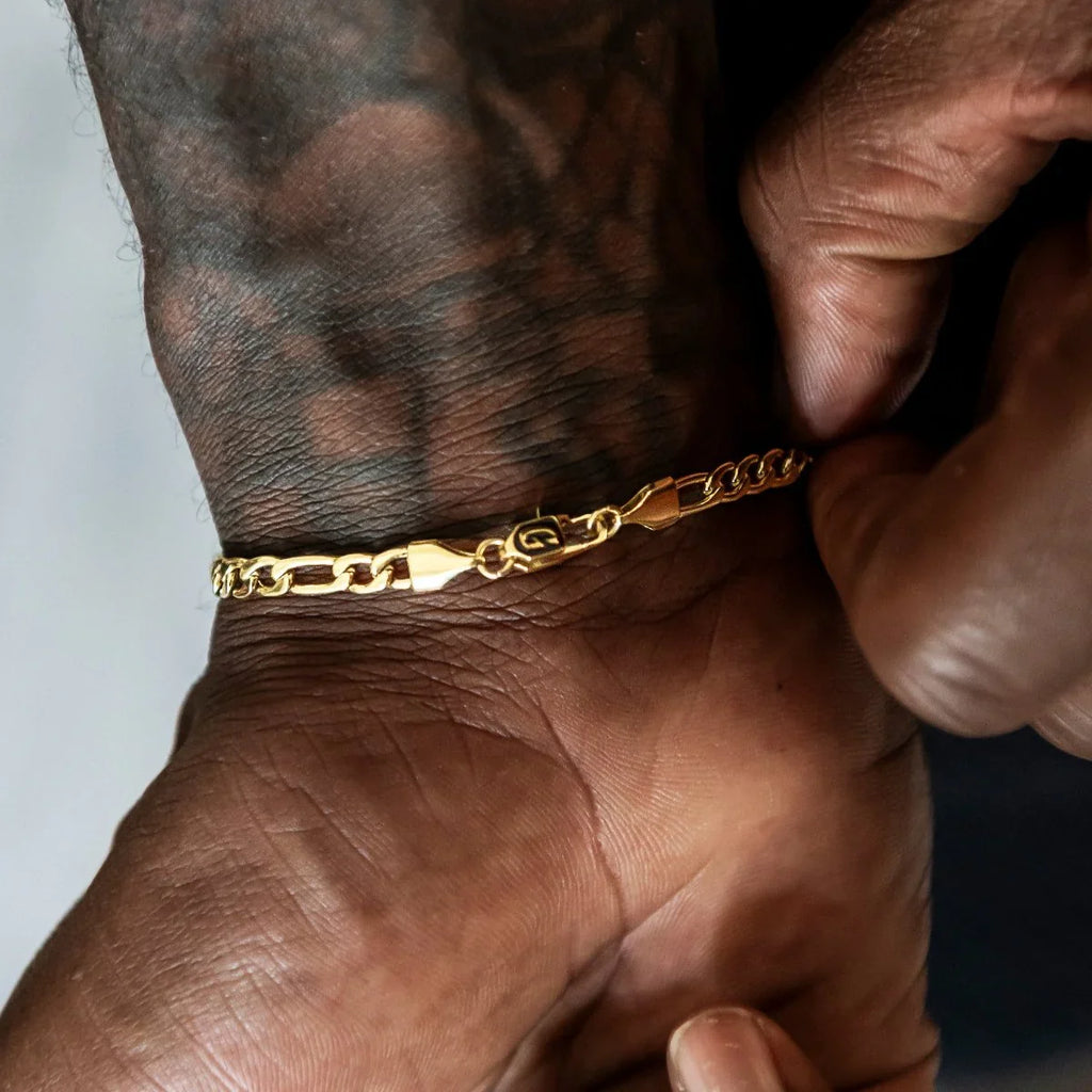 Figaro Link Chain + Bracelet Bundle in Yellow Gold- 4mm