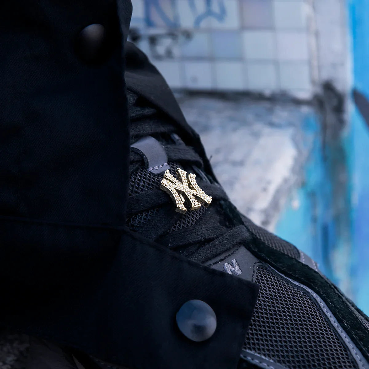 New York Yankees Iced Shoelace Charm - Yellow Gold
