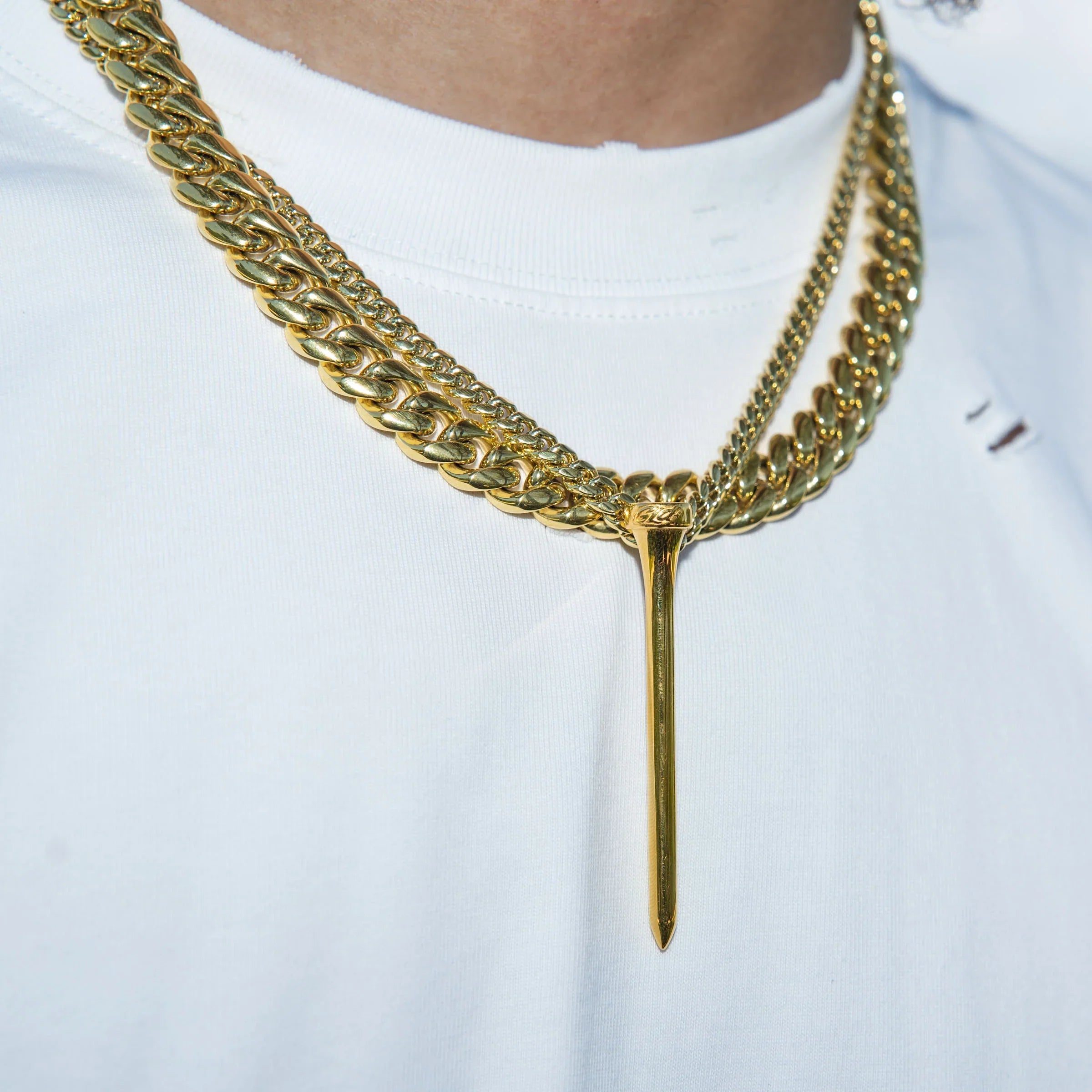Golf Tee Pendant in Yellow Gold