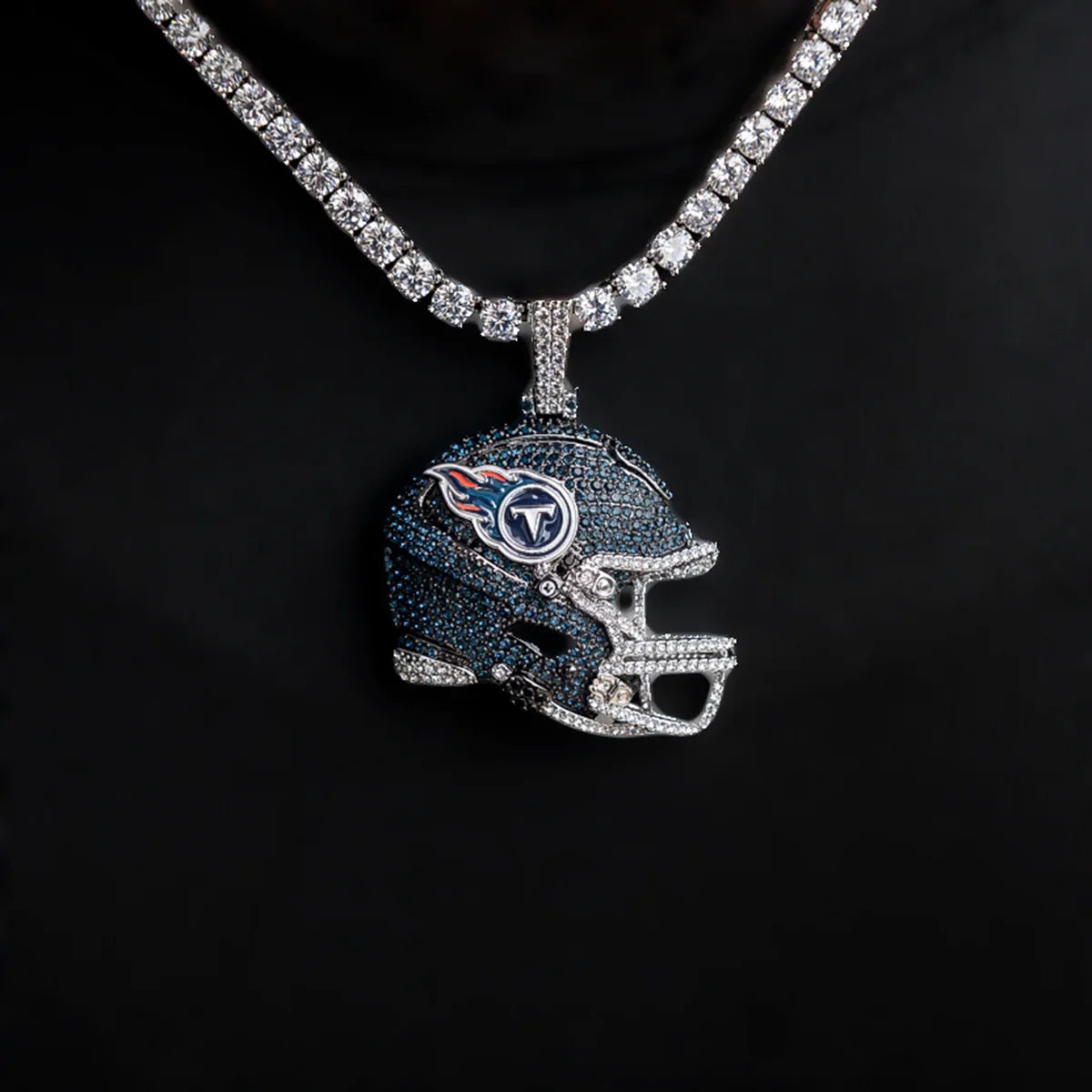 2025 Tennessee Titans Team Helmet Pendant - White Gold