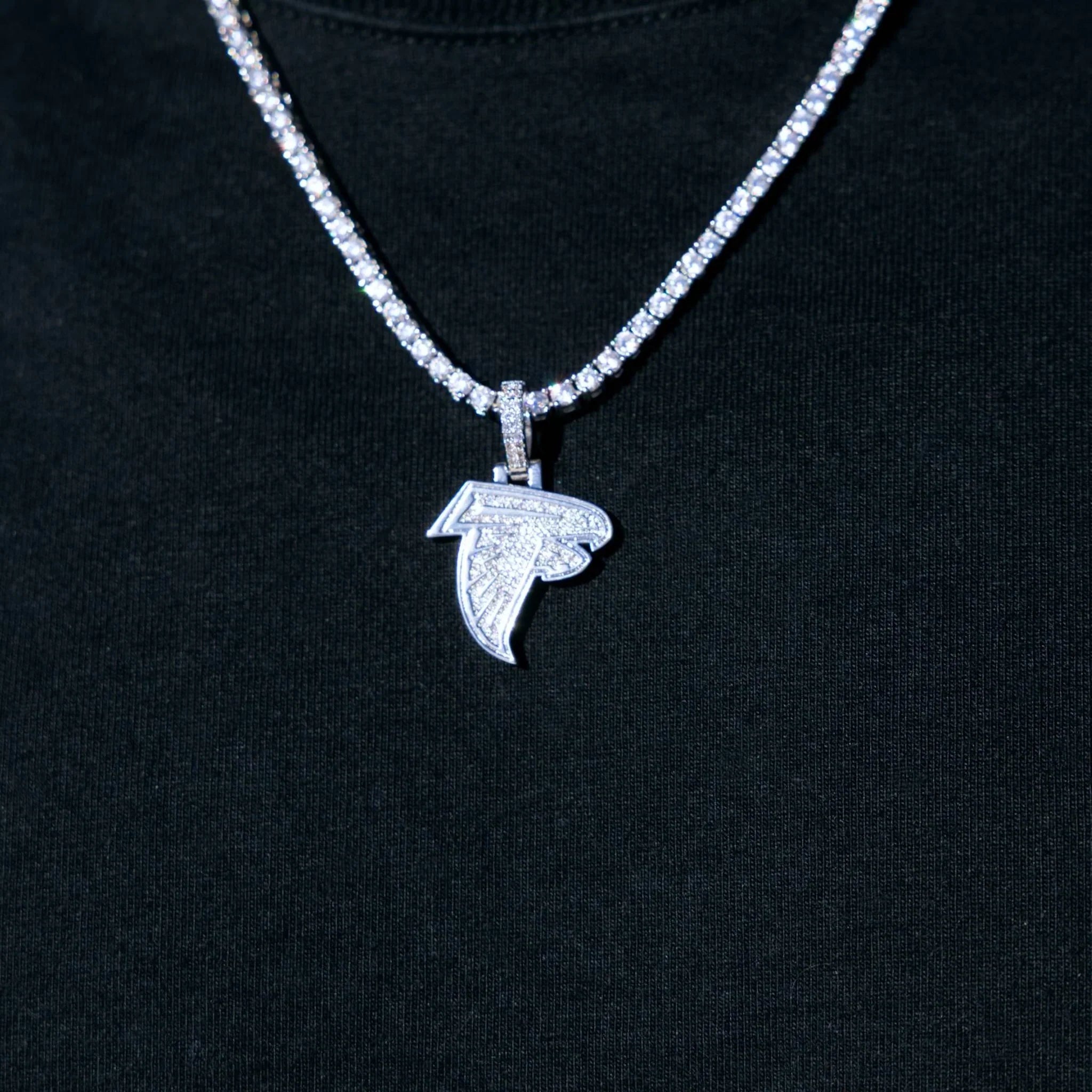 Micro Atlanta Falcons Official NFL Logo Pendant in White Gold