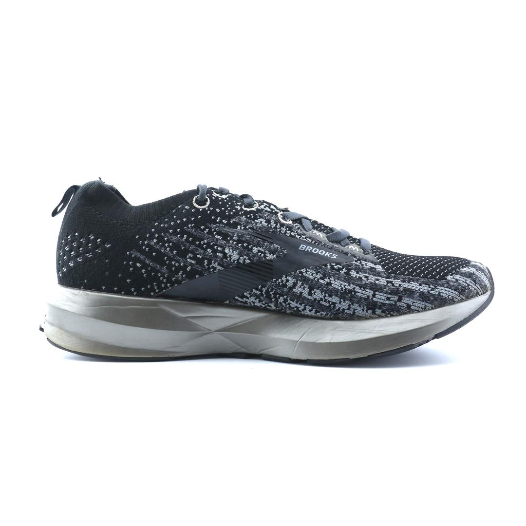 LEVITATE 3