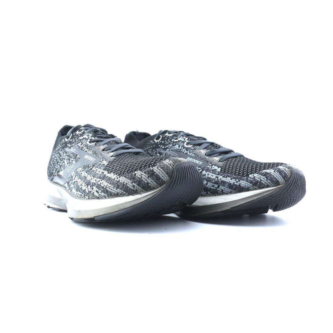 LEVITATE 3