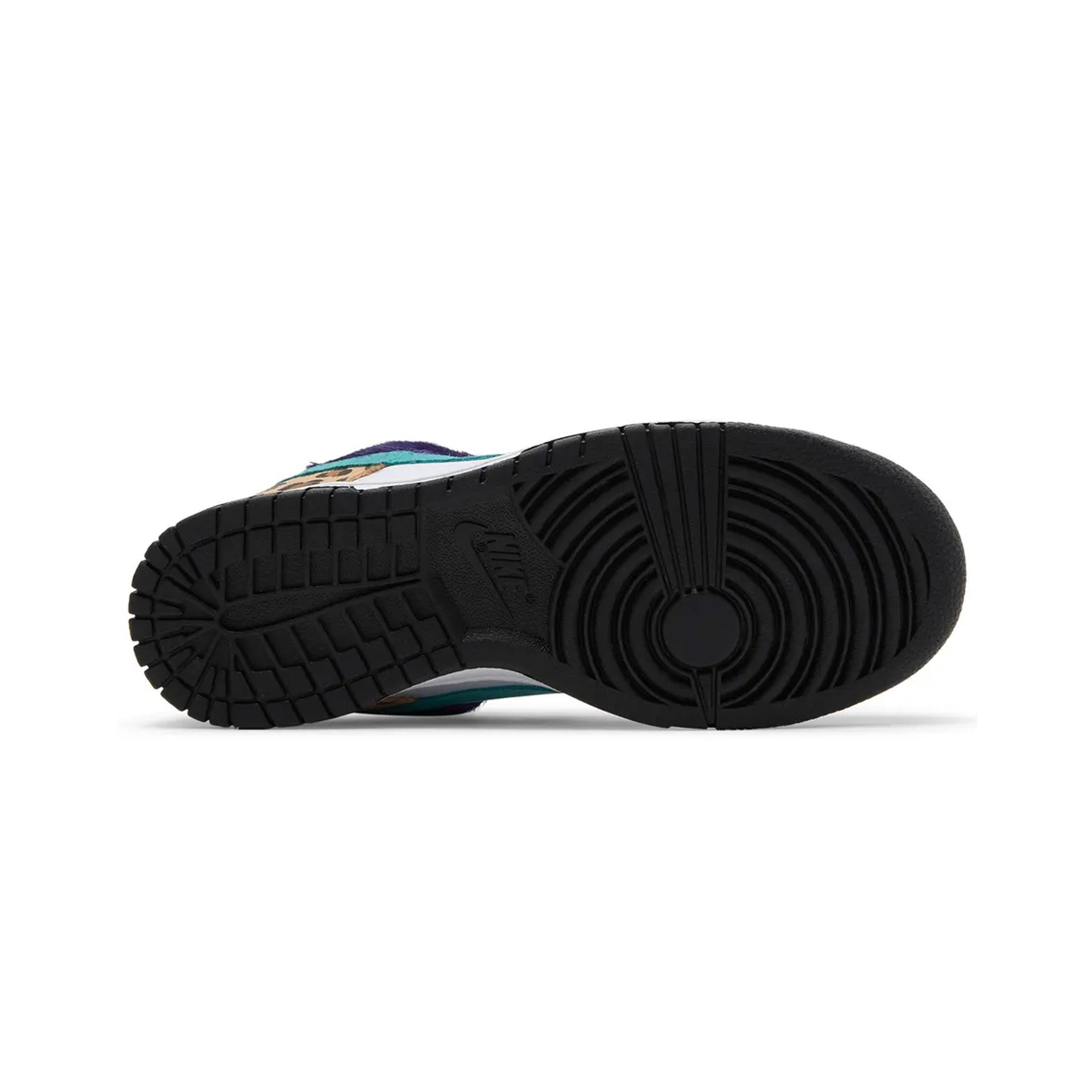 Dunk Low SE 'Safari' W (2022)