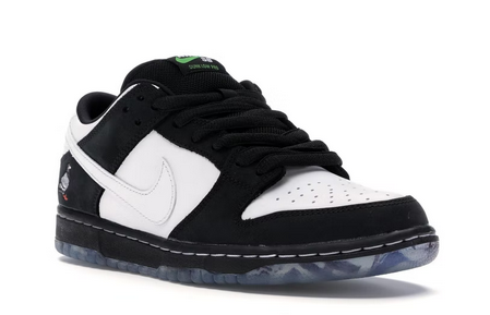 SB Dunk Low Staple Panda Pigeon
