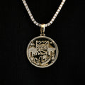Sacramento Kings Official NBA Coin Pendant in Yellow Gold