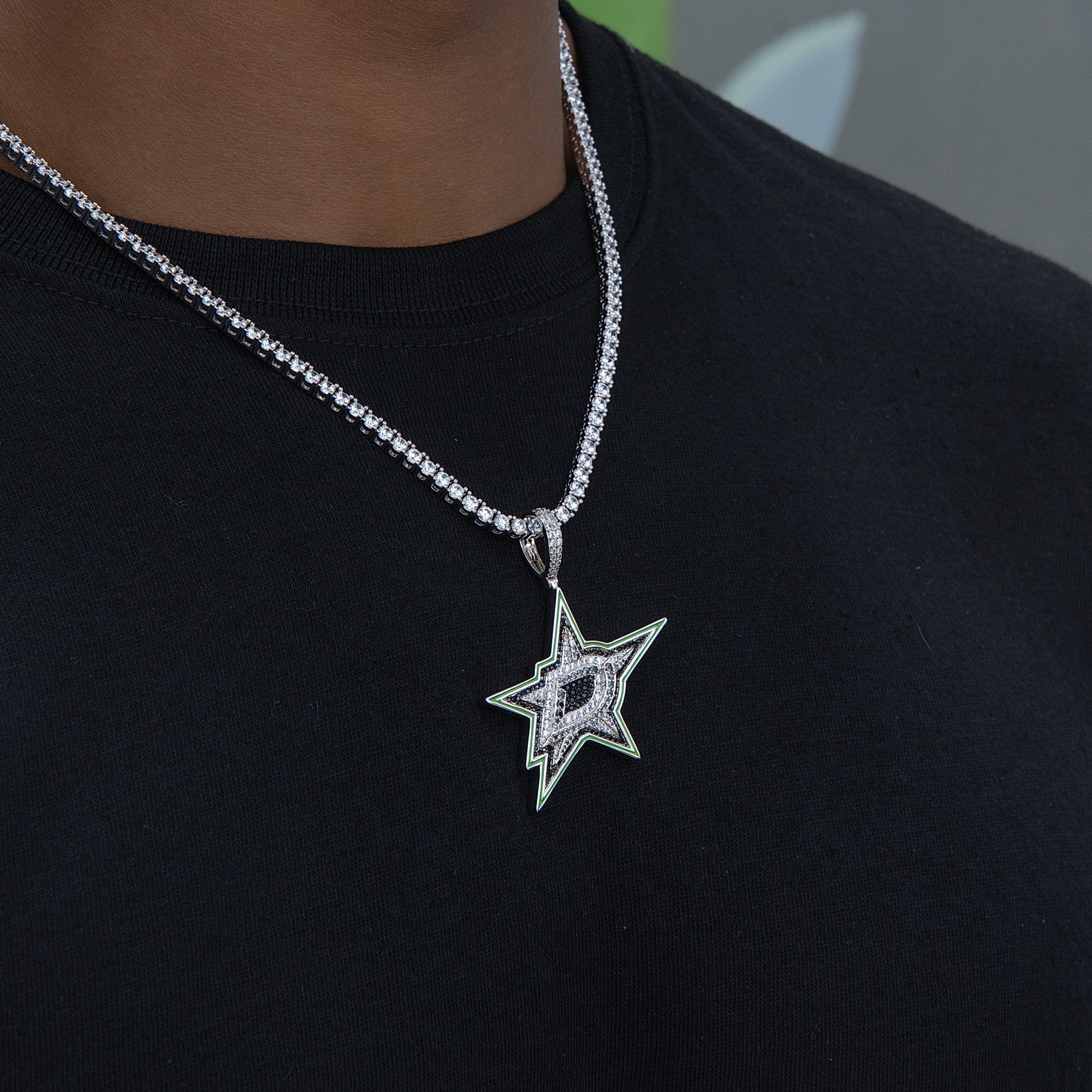 Dallas Stars Official NHL Logo Pendant in White Gold