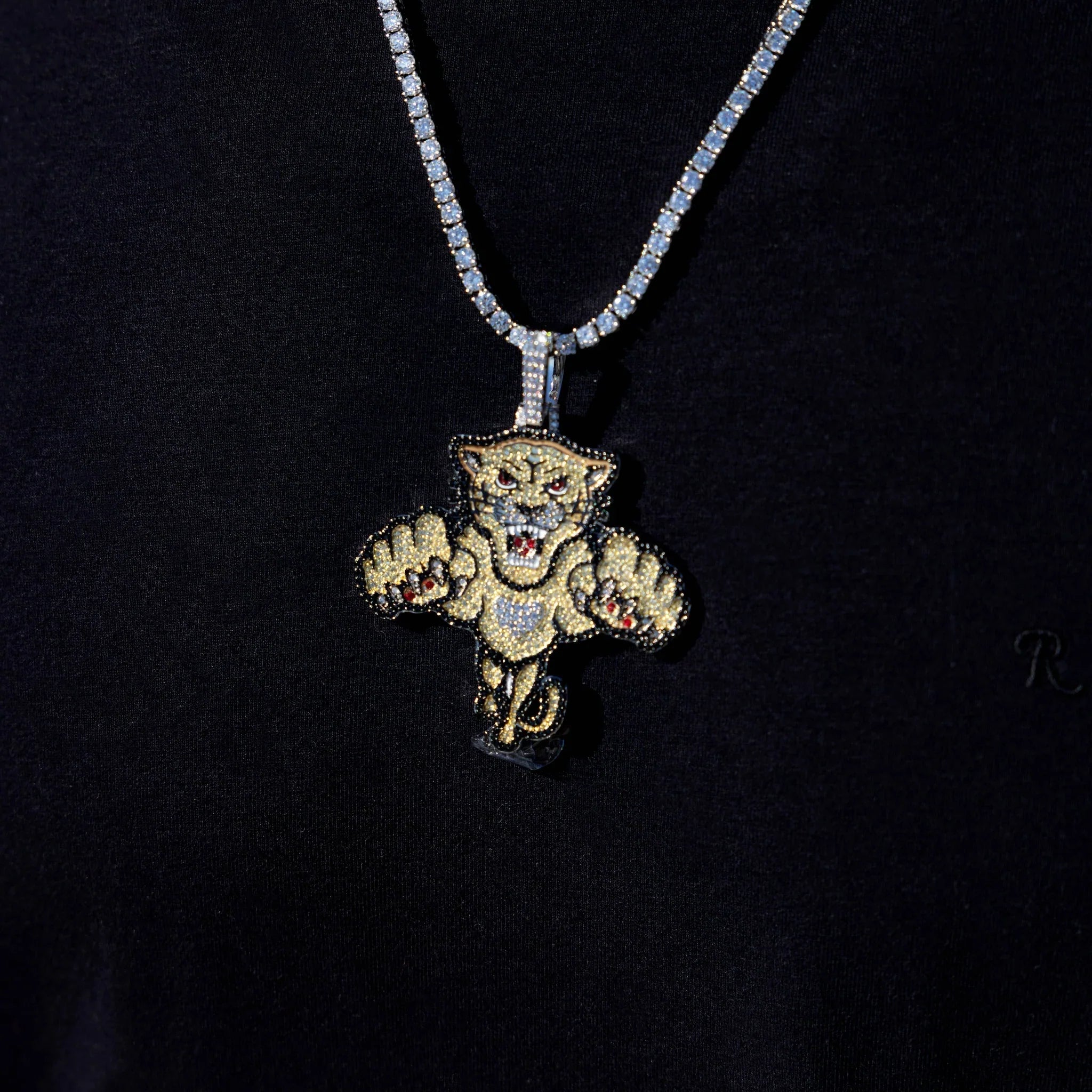 Florida Panthers Official NHL Winter Classic Logo Pendant in White Gold