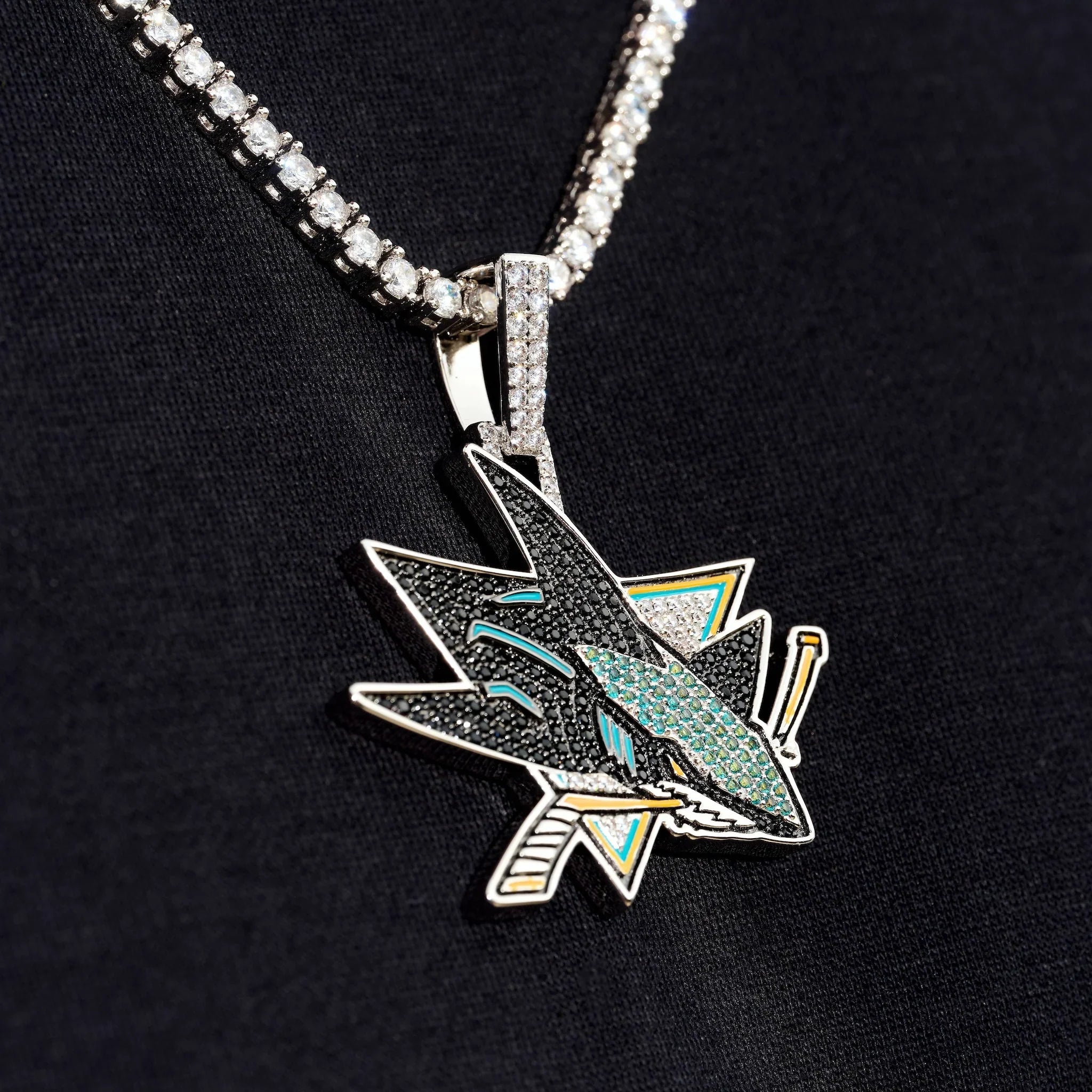 San Jose Sharks Official NHL Logo Pendant in White Gold