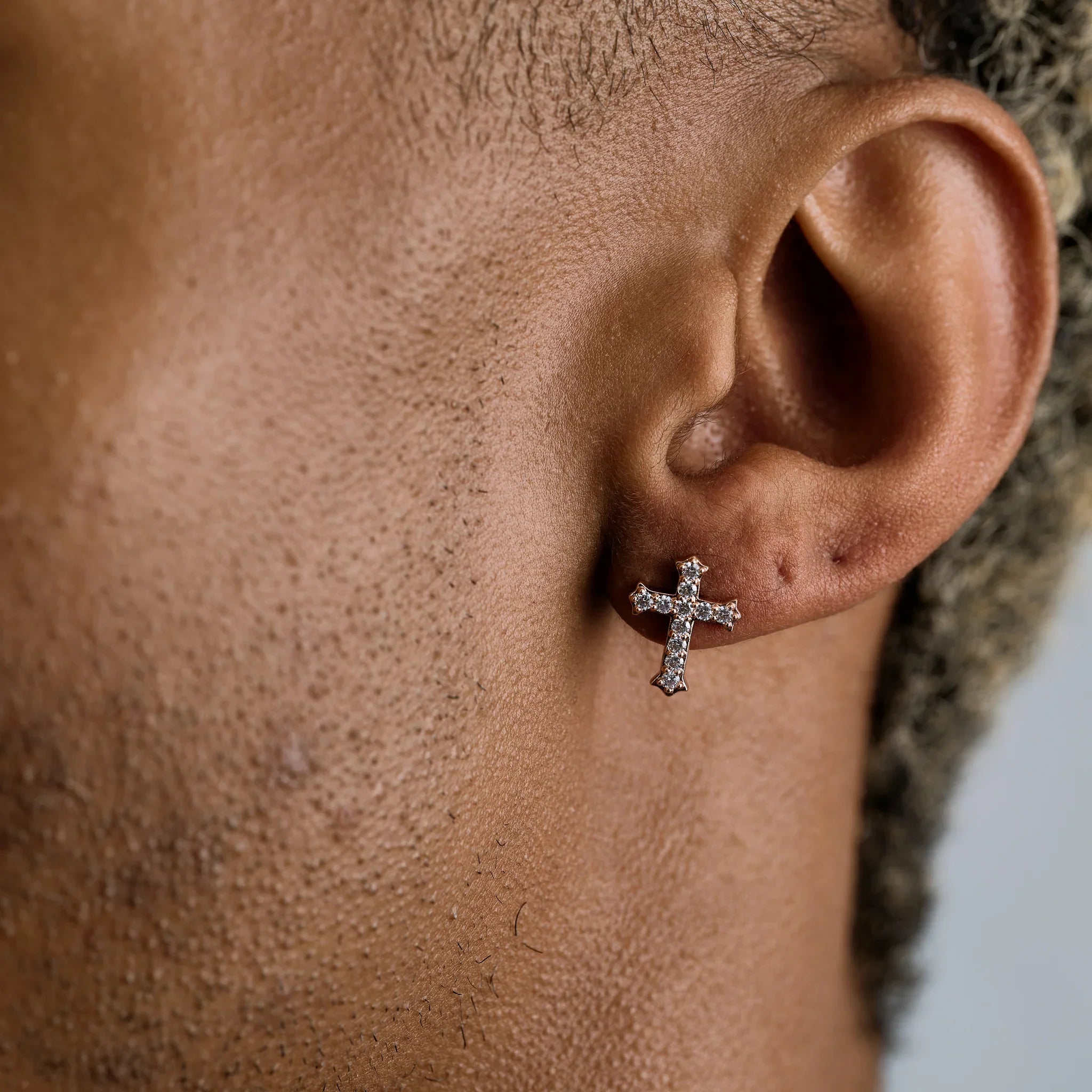 Micro Cross Stud Earrings in Rose Gold