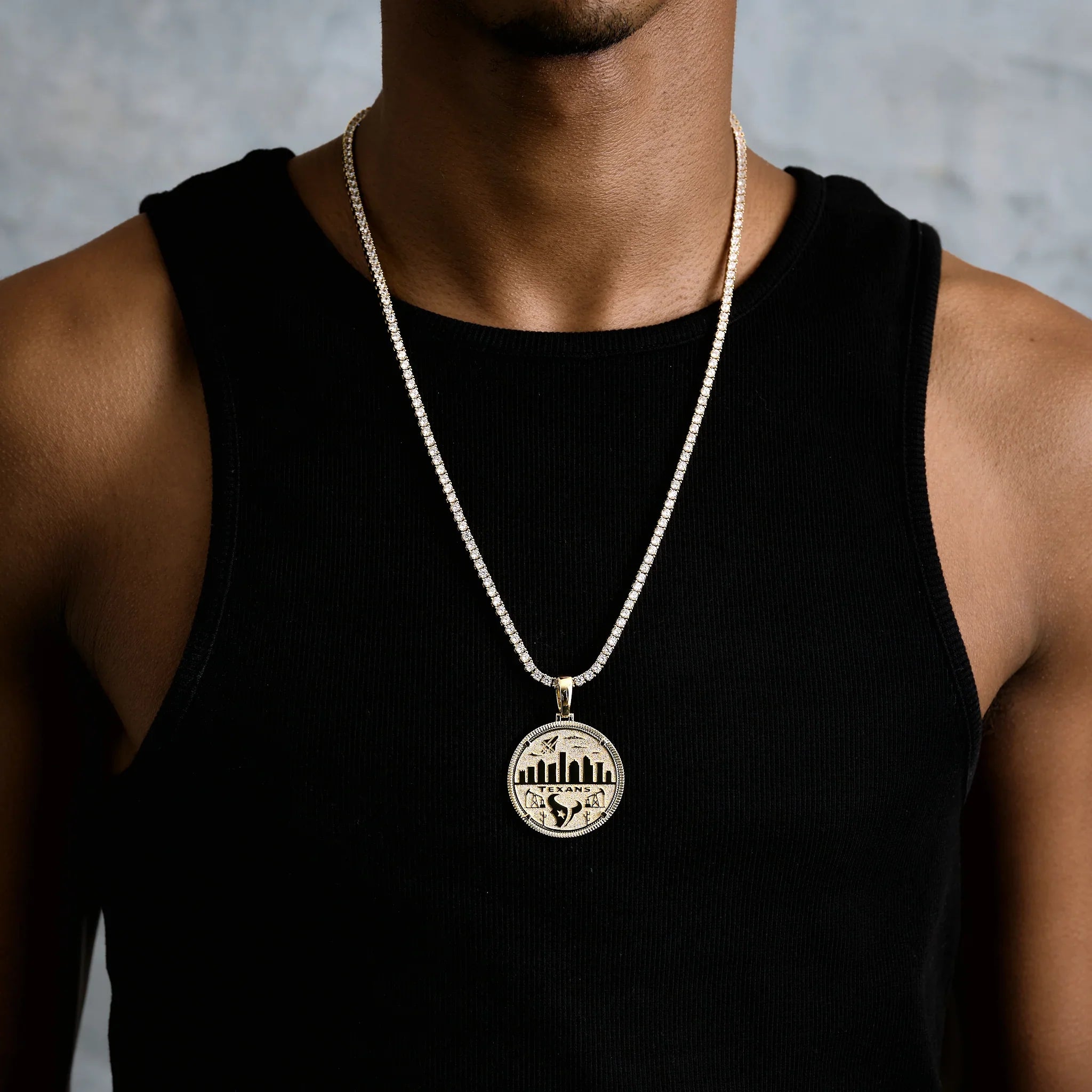 Houston Texans Official NFL Coin Pendant in Yellow Gold