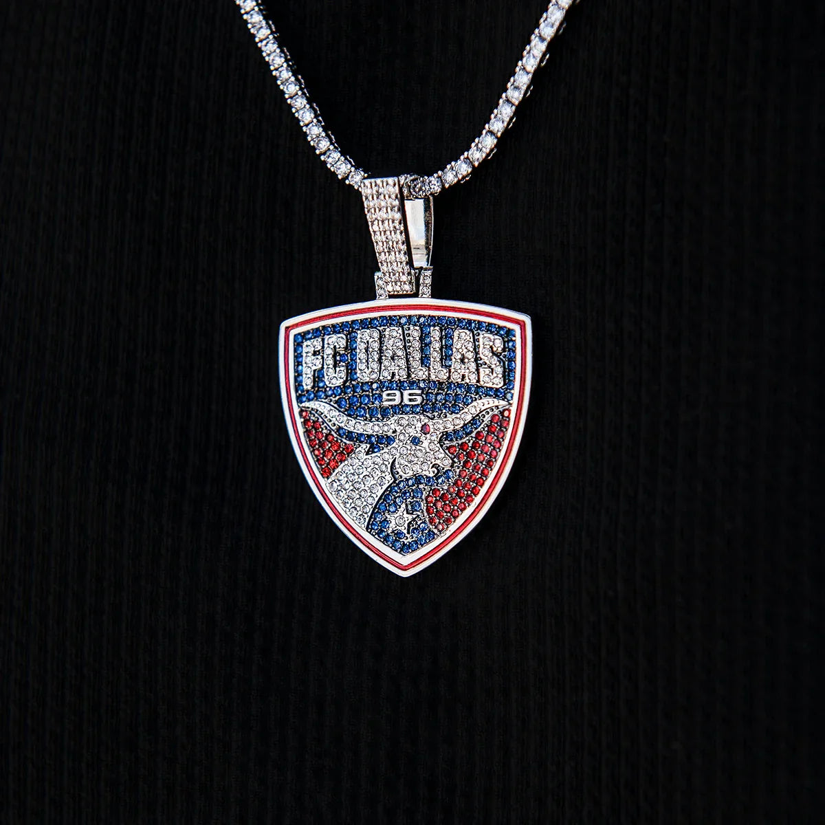 FC Dallas Official MLS Logo Pendant in White Gold